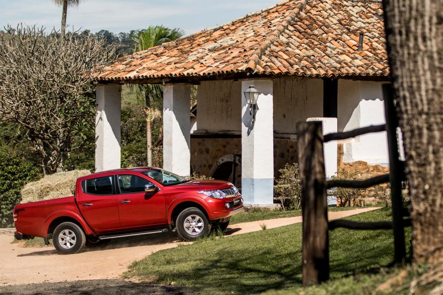  Mitsubishi L200 Triton Sport 2016 года  (LA) (фото 19 из 30)
